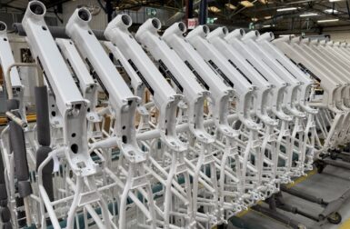 Comment Intersport fabrique ses vélos ? Notre visite au coeur de la Manufacture Française du Cycle