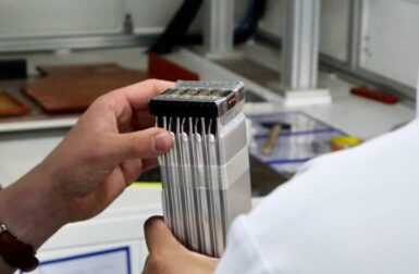 Batteries semi-solides pour vélos électriques : Giant ouvre la voie, la Chine accélère