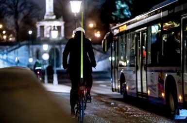 Un sabre laser qui jaillit à 2 mètres derrière votre vélo : voici le Hi-Tail
