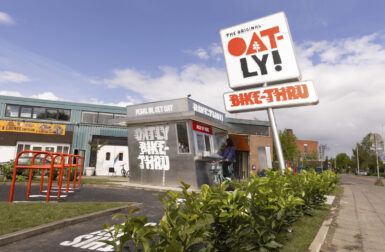 Après le McDrive, Amsterdam invente le drive-thru pour vélos