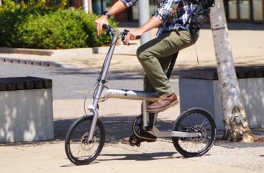13,3 kg : ce vélo pliant électrique est plus léger que votre Decathlon musculaire