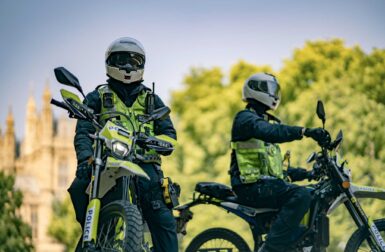 Ces motos électriques sont la nouvelle arme de la police de Londres pour traquer les voleurs de téléphones