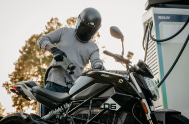 Zero Motorcycles corrige enfin le plus gros défaut de ses motos électriques (et même les anciens modèles vont en profiter)